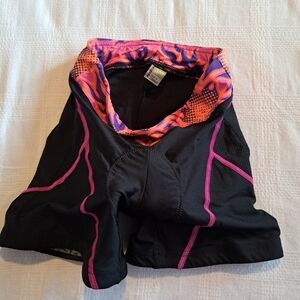 Nishiki women's size Small black cycle shorts with padded inner panel, VGUC
